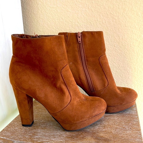 Suede heeled booties - Picture 1 of 1